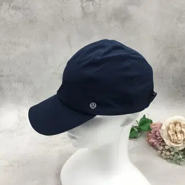 Lululemon 네이비 캡 S/M