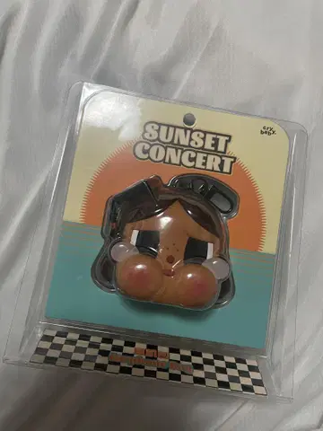 CRYBABY Sunset Concert 이어폰 케이스