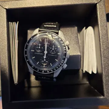 OMEGA Swatch 콜라보 MOONSWTCH