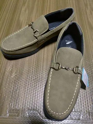 CHARKIES 비트 로퍼 카키색 27cm 미사용 새상품