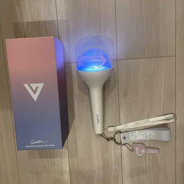 세븐틴 공식 라이트 스틱