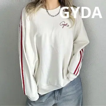 [ GYDA 매장 한정 상품 ] 트랙 클라인 맨투맨