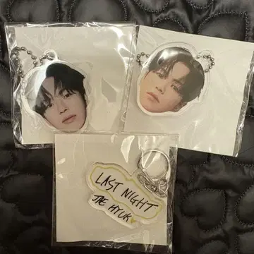 TREASURE 재혁 캡슐 토이 컴프