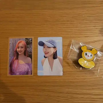TWICE JIHYO 씨의 트레이딩 카드 2장 및 응원봉 데코레이션 반지