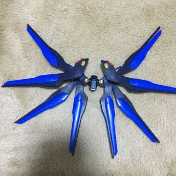 HG 스트라이크 프리덤 건담 백팩 윙 드라군