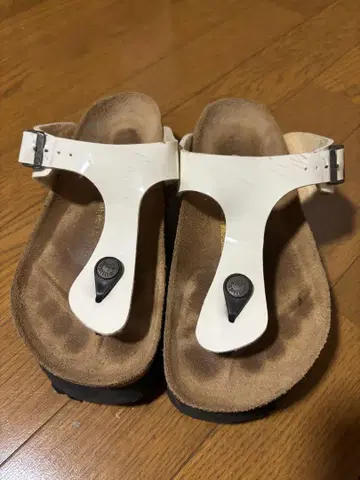 BIRKENSTOCK/버켄스탁 통굽 에나멜 화이트 35(22.5cm)