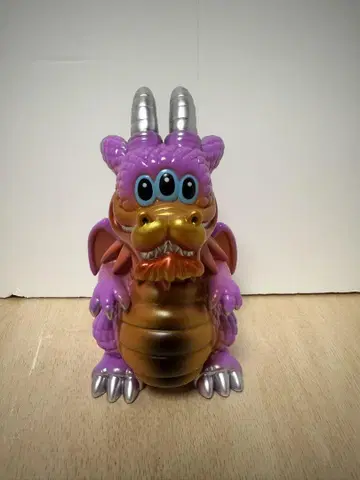 (삼안용신) 카무 드래곤 홍콩 적자색