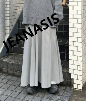 JEANASIS 실버 글리터 플리츠 스커트 미사용 새상품