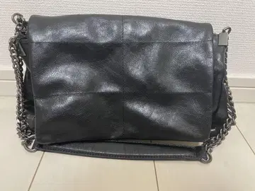 자라 플랩 락카 숄더백