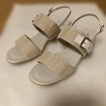 DIANA WELL FIT 샌들 23cm EE