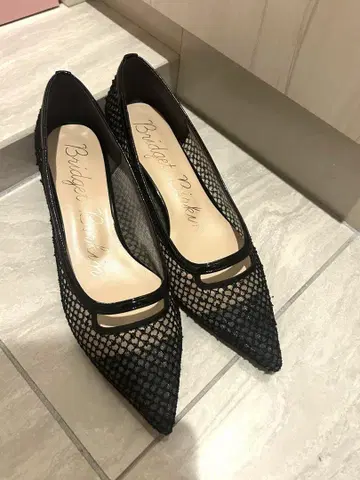 브리짓 버킨 발등 악센트 포인트 펌프스 24cm