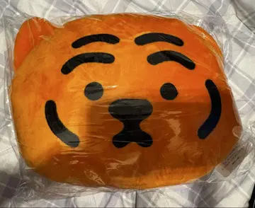 MUZIK TIGER 뮤직 타이거 페이스 봉제 인형