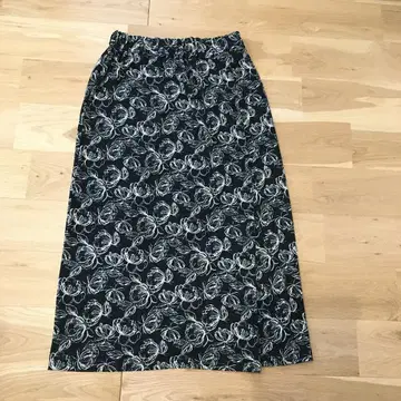 LAURA ASHLEY 꽃무늬 롱 스커트 로라 애슐리 38