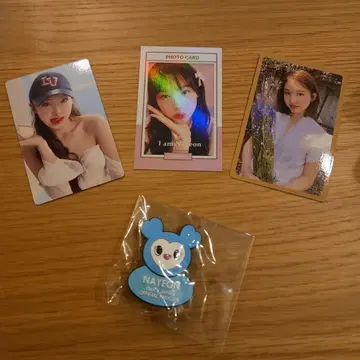 TWICE NAYEON 님의 포토 카드 3장 & 응원봉 데코레이션 반지