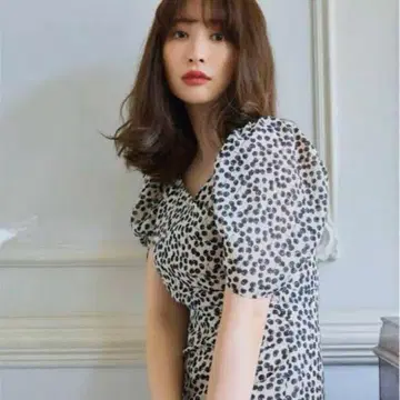 체리 패턴 캐시-코어 원피스
