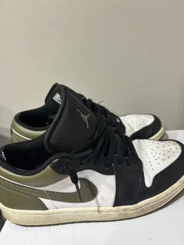 Air Jordan 1 Low 블랙/올리브 US 9