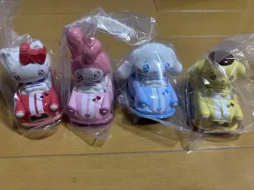산리오 토미카 4종 세트 키티 마이멜로디 폼폼푸딩 시나모롤