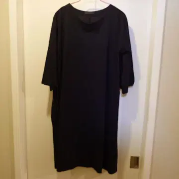 green minoti 블랙 반팔 튜닉