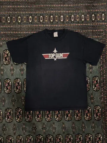 Top Gun 티셔츠 무비
