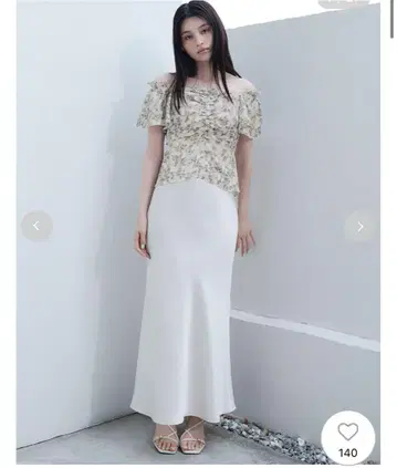 새틴 내로우 스커트 / 접촉 냉감