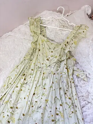 H&M 꽃무늬 에이프런 원피스