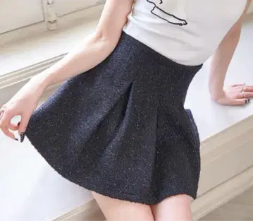 Darich 다리치 라메 트위드 하이 웨스트 플레어 스커트 블랙
