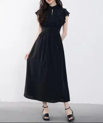 새상품 원피스 프릴 칼라 롱 기장 조젯 원피스 블랙