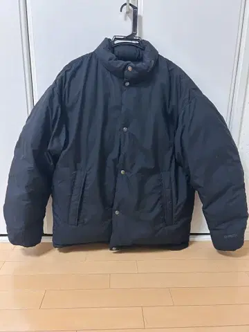 블랙 다운 자켓 단추식