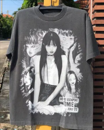 IVE WONYOUNG 이토 준지 토미에 그래픽 티셔츠