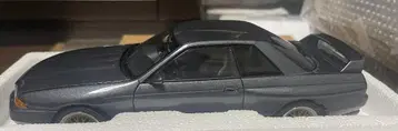 Nissan Skyline GT-R (R32) 1/18 Reina