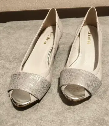 (미사용) 버클리 오픈토 펌프스 23.0cm