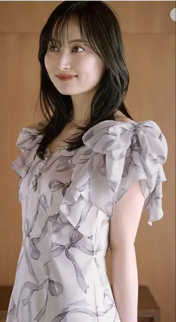 snidel 리본 슬리브 디자인 원피스