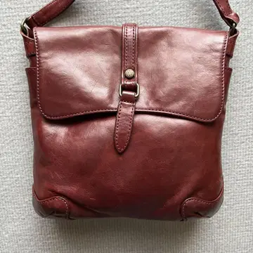 Dakota 다코타 사선 숄더 가죽 백