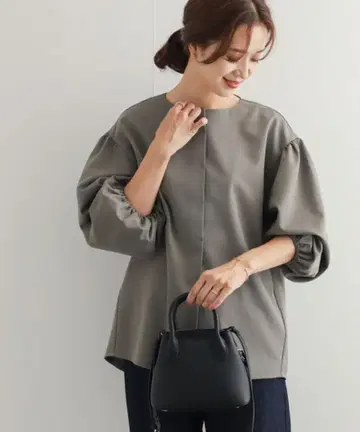 URBAN RESEARCH DOORS 볼륨 슬리브 블라우스