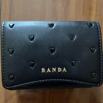 RANDA 하트 스터드 지갑