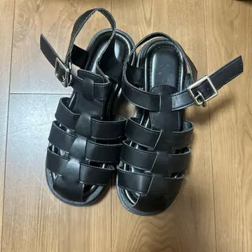 구르카 샌들 S