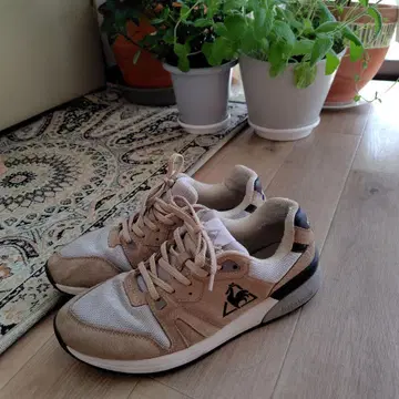 Le Coq Sportif 베이지 러닝화