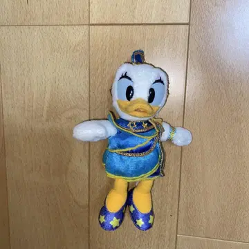 데이지 덕 40주년 인형 배지 도날드 데이지 인형 배지