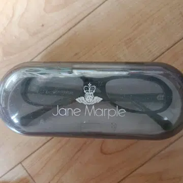 Jane Marple 안경 그린