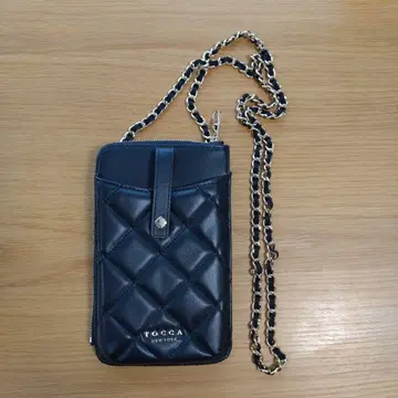 새상품급 TOCCA 스마트폰 숄더백 PILA MULTIBAG 멀티 백