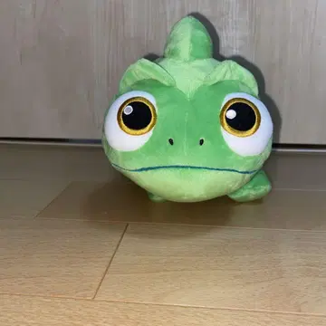 라푼젤 파스칼 봉제 인형