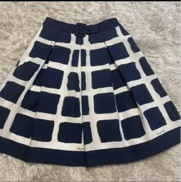 M'S GRACY 네이비 체크 플레어 스커트