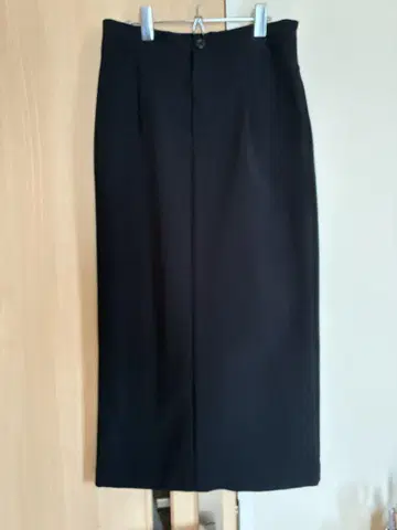 BEARDSLEY 블랙 타이트 스커트 롱