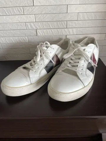 BLACK LABEL 화이트 가죽 스니커즈 26cm