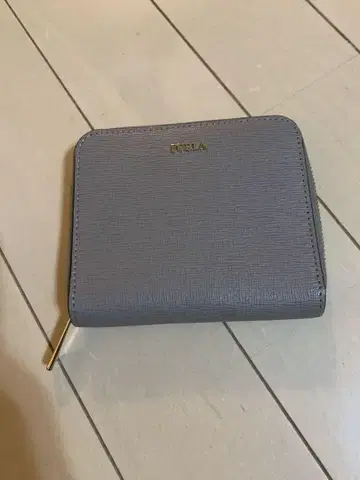 훌라 FURLA 접이식 지갑