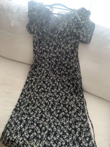 SNIDEL 꽃무늬 반팔 무릎 기장 원피스 size 0