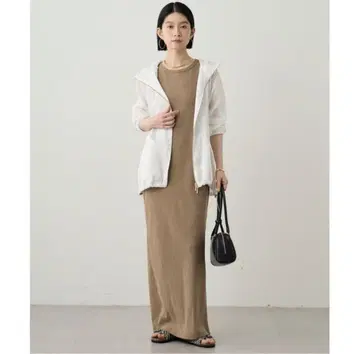 새상품 loungedress 라운지 드레스 슬리브리스 컷 원피스