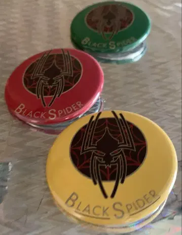 BLACK SPIDER 캔뱃지 3종