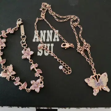 ANNA SUI 꽃과 나비 목걸이, 팔찌