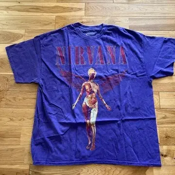 NIRVANA IN UTERO 그래픽 티셔츠 공식 밴드